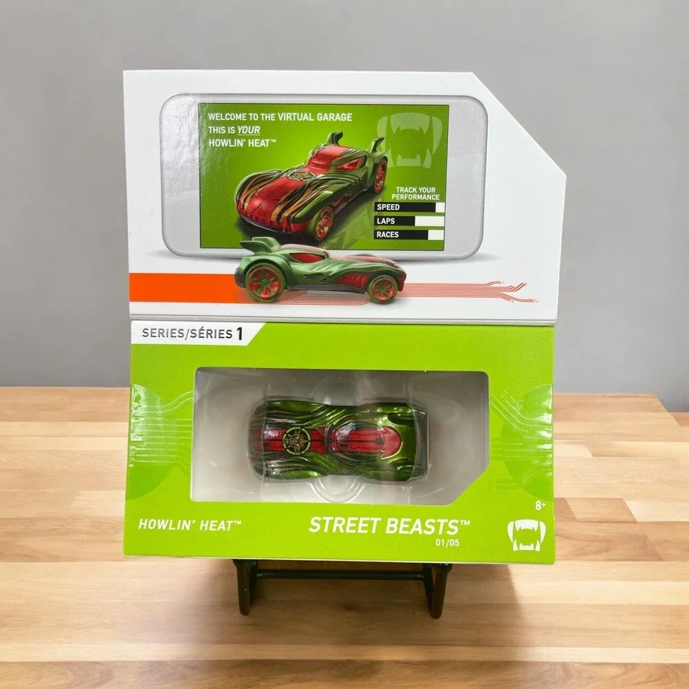 2018 Hot Wheels ID HOWLIN' HEAT Die-Cast Racer Series 1 Street Beasts 01/05